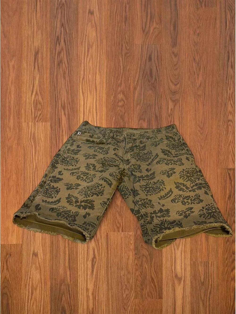 Standard Cloth Co Womens Green Khaki Floral Shorts Size 29 Casual Summer Stretch - Picture 3 of 5